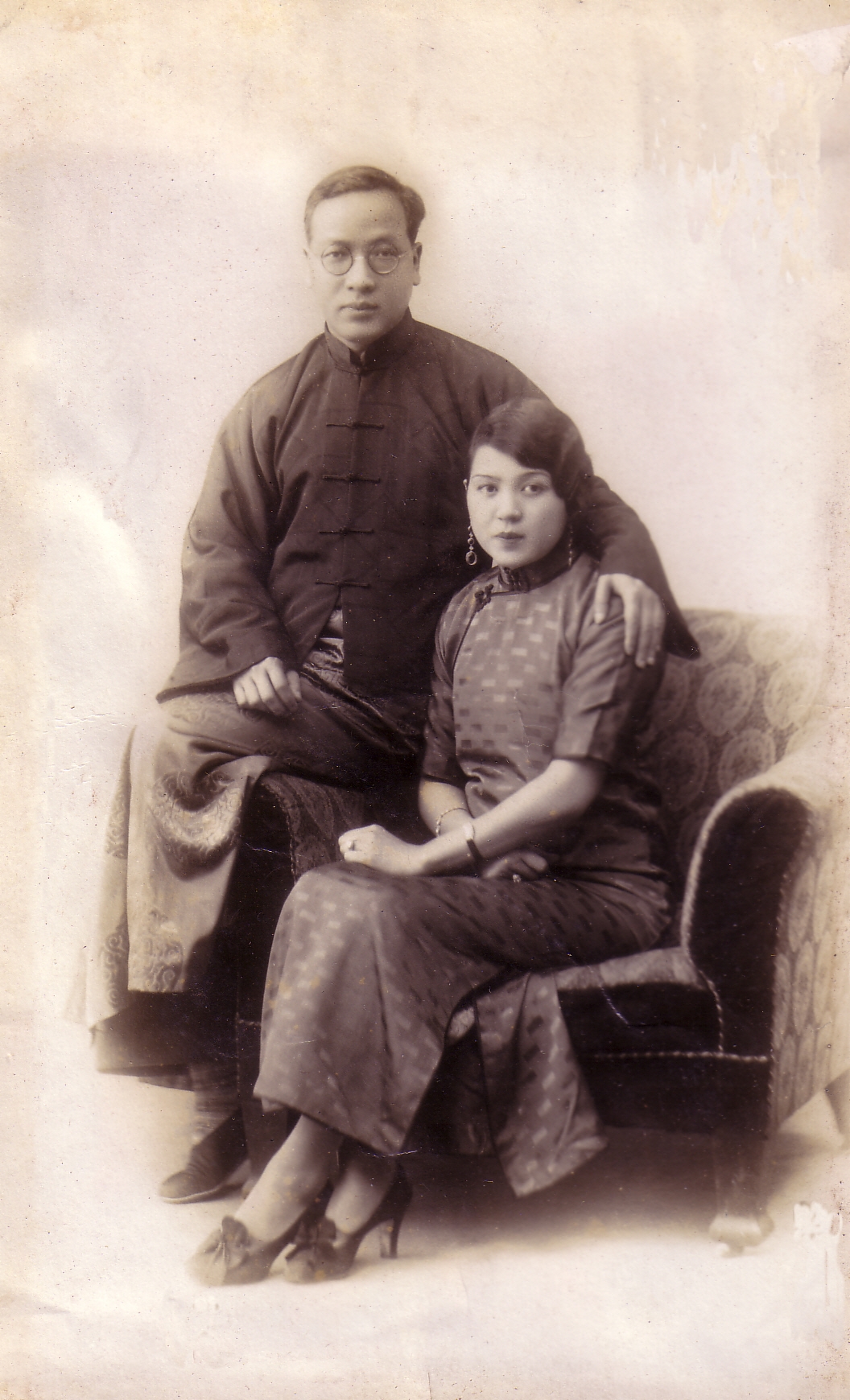 Fu Bingchang and Kitty Ho, Hong Kong. Circa 1918.